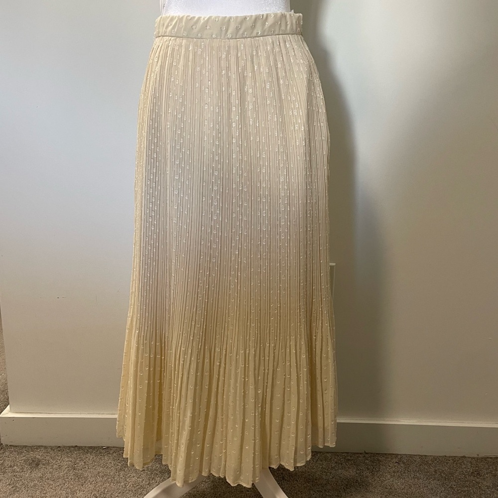 Lulu's Ivory Pleated Swiss Dot Midi Skirt